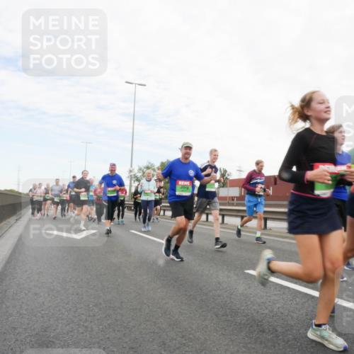 03.10.2025 - Köhlbrandbrückenlauf Matties Gatica Varas http://msf.ph/oto/9173297 03.10.2025 15:25:33 Position 3  meine-sportfotos.de