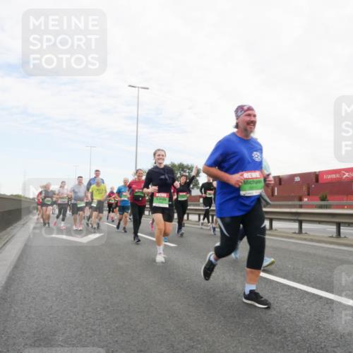03.10.2025 - Köhlbrandbrückenlauf Matties Gatica Varas http://msf.ph/oto/9173301 03.10.2025 15:25:35 Position 3 6311 meine-sportfotos.de