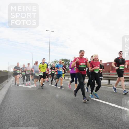 03.10.2025 - Köhlbrandbrückenlauf Matties Gatica Varas http://msf.ph/oto/9173304 03.10.2025 15:25:37 Position 3  meine-sportfotos.de