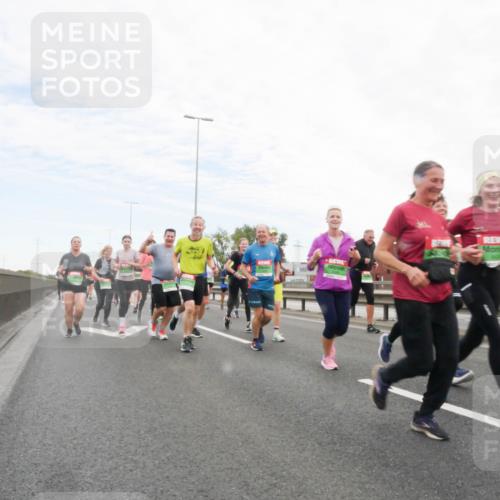 03.10.2025 - Köhlbrandbrückenlauf Matties Gatica Varas http://msf.ph/oto/9173305 03.10.2025 15:25:37 Position 3  meine-sportfotos.de