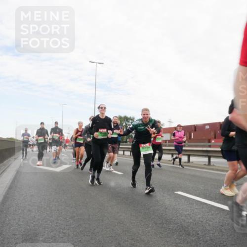 03.10.2025 - Köhlbrandbrückenlauf Matties Gatica Varas http://msf.ph/oto/9173315 03.10.2025 15:25:42 Position 3  meine-sportfotos.de