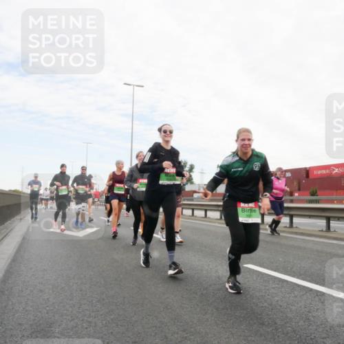 03.10.2025 - Köhlbrandbrückenlauf Matties Gatica Varas http://msf.ph/oto/9173316 03.10.2025 15:25:43 Position 3  meine-sportfotos.de