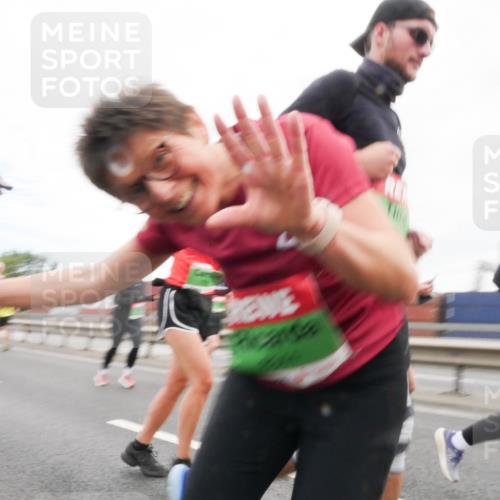 03.10.2025 - Köhlbrandbrückenlauf Matties Gatica Varas http://msf.ph/oto/9173325 03.10.2025 15:25:47 Position 3 3134 meine-sportfotos.de