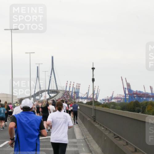 03.10.2025 - Köhlbrandbrückenlauf Matties Gatica Varas http://msf.ph/oto/9173343 03.10.2025 15:26:05 Position 3 0 meine-sportfotos.de
