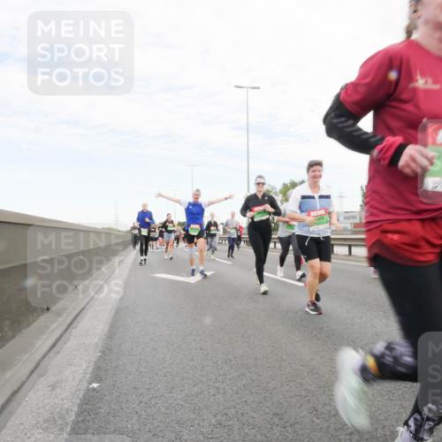 03.10.2025 - Köhlbrandbrückenlauf Matties Gatica Varas http://msf.ph/oto/9173345 03.10.2025 15:26:13 Position 3  meine-sportfotos.de