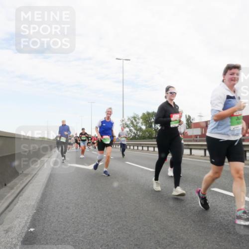 03.10.2025 - Köhlbrandbrückenlauf Matties Gatica Varas http://msf.ph/oto/9173347 03.10.2025 15:26:14 Position 3  meine-sportfotos.de