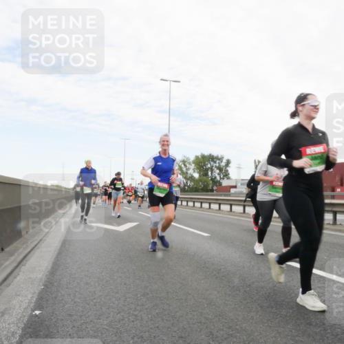 03.10.2025 - Köhlbrandbrückenlauf Matties Gatica Varas http://msf.ph/oto/9173348 03.10.2025 15:26:14 Position 3  meine-sportfotos.de