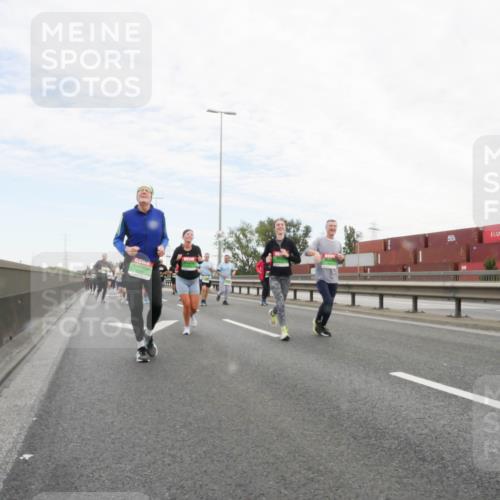 03.10.2025 - Köhlbrandbrückenlauf Matties Gatica Varas http://msf.ph/oto/9173352 03.10.2025 15:26:16 Position 3  meine-sportfotos.de
