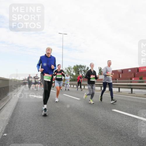 03.10.2025 - Köhlbrandbrückenlauf Matties Gatica Varas http://msf.ph/oto/9173353 03.10.2025 15:26:17 Position 3  meine-sportfotos.de