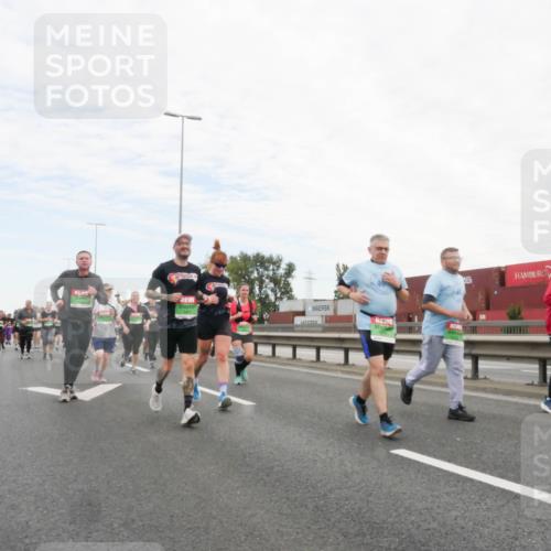 03.10.2025 - Köhlbrandbrückenlauf Matties Gatica Varas http://msf.ph/oto/9173359 03.10.2025 15:26:20 Position 3  meine-sportfotos.de