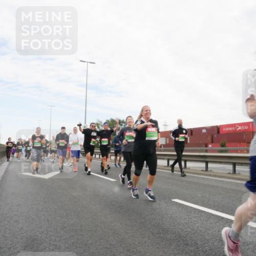 03.10.2025 - Köhlbrandbrückenlauf Matties Gatica Varas http://msf.ph/oto/9173366 03.10.2025 15:26:24 Position 3  meine-sportfotos.de