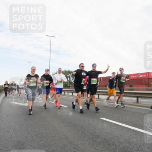 03.10.2025 - Köhlbrandbrückenlauf Matties Gatica Varas http://msf.ph/oto/9173369 03.10.2025 15:26:25 Position 3  meine-sportfotos.de