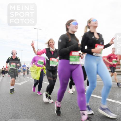 03.10.2025 - Köhlbrandbrückenlauf Matties Gatica Varas http://msf.ph/oto/9173390 03.10.2025 15:26:35 Position 3 111 meine-sportfotos.de
