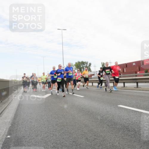 03.10.2025 - Köhlbrandbrückenlauf Matties Gatica Varas http://msf.ph/oto/9173396 03.10.2025 15:26:38 Position 3  meine-sportfotos.de