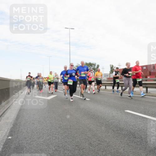 03.10.2025 - Köhlbrandbrückenlauf Matties Gatica Varas http://msf.ph/oto/9173397 03.10.2025 15:26:39 Position 3  meine-sportfotos.de