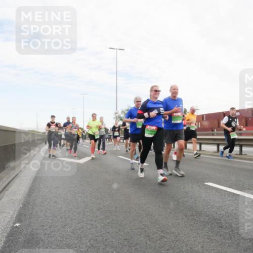 03.10.2025 - Köhlbrandbrückenlauf Matties Gatica Varas http://msf.ph/oto/9173399 03.10.2025 15:26:40 Position 3  meine-sportfotos.de