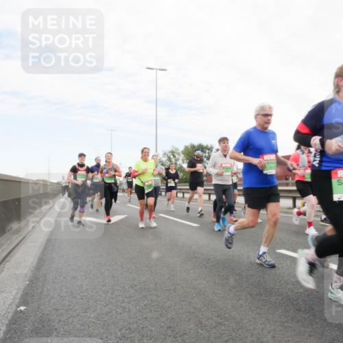 03.10.2025 - Köhlbrandbrückenlauf Matties Gatica Varas http://msf.ph/oto/9173401 03.10.2025 15:26:41 Position 3 10, 8164 meine-sportfotos.de