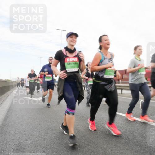 03.10.2025 - Köhlbrandbrückenlauf Matties Gatica Varas http://msf.ph/oto/9173406 03.10.2025 15:26:43 Position 3 9552 meine-sportfotos.de