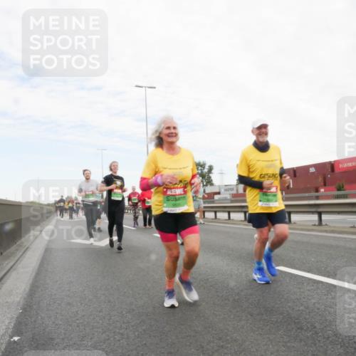 03.10.2025 - Köhlbrandbrückenlauf Matties Gatica Varas http://msf.ph/oto/9173416 03.10.2025 15:26:48 Position 3  meine-sportfotos.de