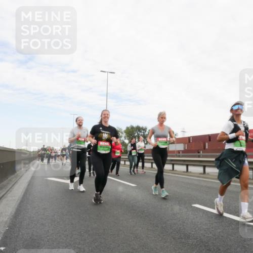 03.10.2025 - Köhlbrandbrückenlauf Matties Gatica Varas http://msf.ph/oto/9173418 03.10.2025 15:26:49 Position 3  meine-sportfotos.de