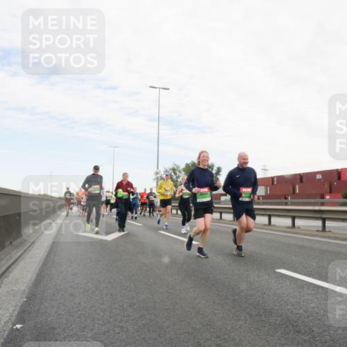 03.10.2025 - Köhlbrandbrückenlauf Matties Gatica Varas http://msf.ph/oto/9173431 03.10.2025 15:26:55 Position 3  meine-sportfotos.de