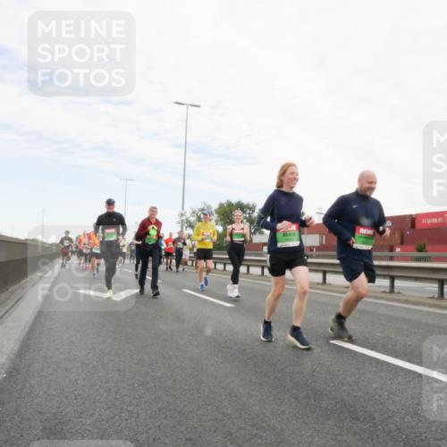 03.10.2025 - Köhlbrandbrückenlauf Matties Gatica Varas http://msf.ph/oto/9173432 03.10.2025 15:26:56 Position 3  meine-sportfotos.de