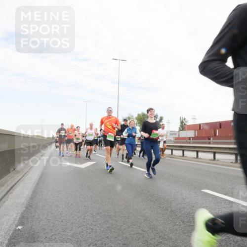 03.10.2025 - Köhlbrandbrückenlauf Matties Gatica Varas http://msf.ph/oto/9173438 03.10.2025 15:26:59 Position 3  meine-sportfotos.de