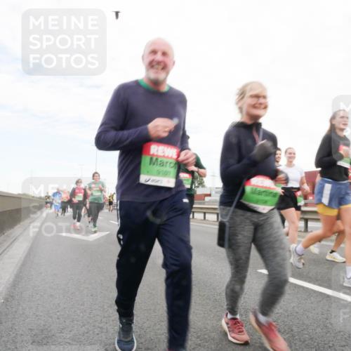 03.10.2025 - Köhlbrandbrückenlauf Matties Gatica Varas http://msf.ph/oto/9173461 03.10.2025 15:27:10 Position 3 9107 meine-sportfotos.de