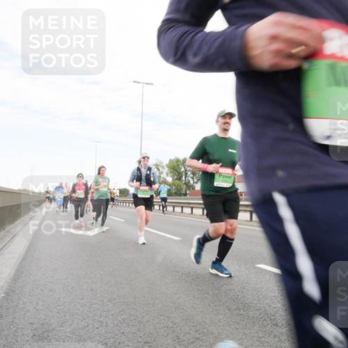 03.10.2025 - Köhlbrandbrückenlauf Matties Gatica Varas http://msf.ph/oto/9173462 03.10.2025 15:27:10 Position 3 9364 meine-sportfotos.de