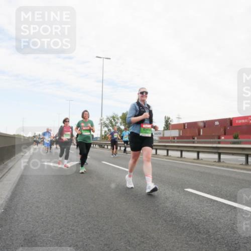 03.10.2025 - Köhlbrandbrückenlauf Matties Gatica Varas http://msf.ph/oto/9173464 03.10.2025 15:27:11 Position 3  meine-sportfotos.de