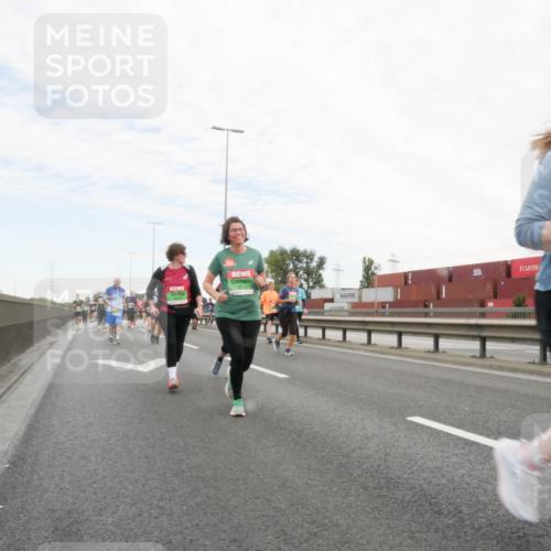 03.10.2025 - Köhlbrandbrückenlauf Matties Gatica Varas http://msf.ph/oto/9173466 03.10.2025 15:27:12 Position 3  meine-sportfotos.de