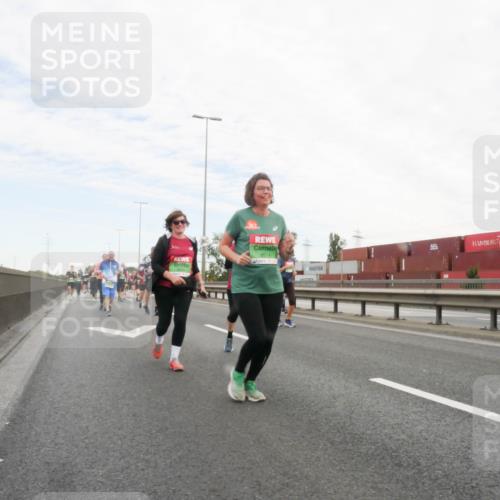 03.10.2025 - Köhlbrandbrückenlauf Matties Gatica Varas http://msf.ph/oto/9173467 03.10.2025 15:27:13 Position 3 8514 meine-sportfotos.de