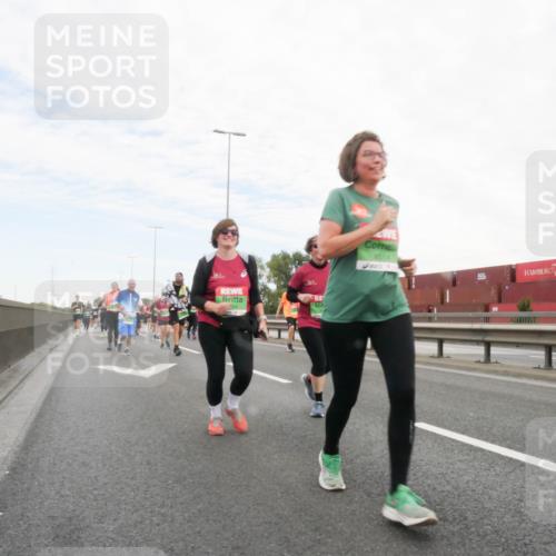 03.10.2025 - Köhlbrandbrückenlauf Matties Gatica Varas http://msf.ph/oto/9173468 03.10.2025 15:27:13 Position 3 8514 meine-sportfotos.de
