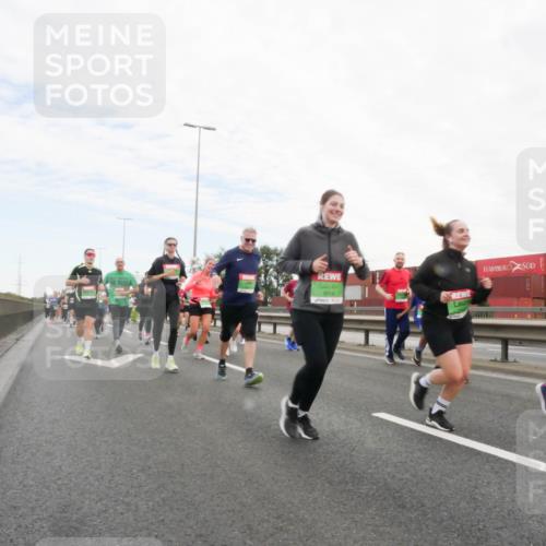03.10.2025 - Köhlbrandbrückenlauf Matties Gatica Varas http://msf.ph/oto/9173482 03.10.2025 15:27:20 Position 3 9709 meine-sportfotos.de