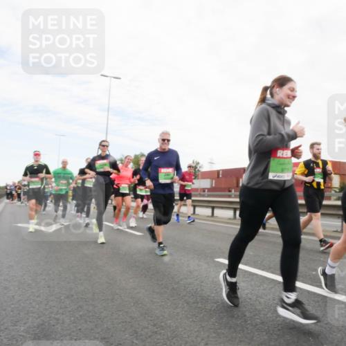 03.10.2025 - Köhlbrandbrückenlauf Matties Gatica Varas http://msf.ph/oto/9173483 03.10.2025 15:27:20 Position 3 9719 meine-sportfotos.de