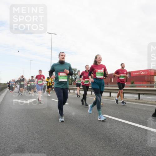 03.10.2025 - Köhlbrandbrückenlauf Matties Gatica Varas http://msf.ph/oto/9173491 03.10.2025 15:27:24 Position 3 8411 meine-sportfotos.de