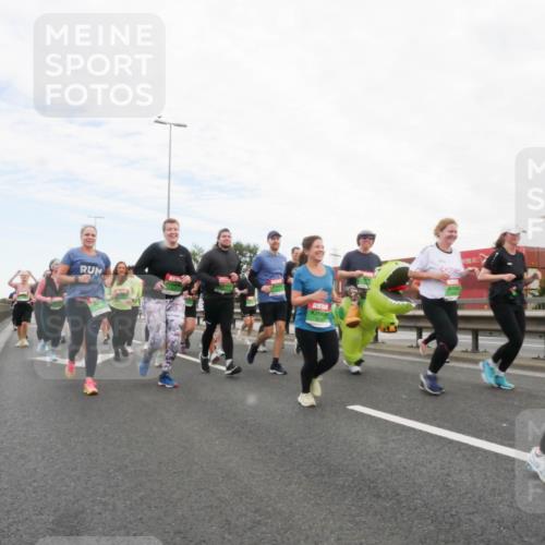03.10.2025 - Köhlbrandbrückenlauf Matties Gatica Varas http://msf.ph/oto/9173503 03.10.2025 15:27:30 Position 3 111 meine-sportfotos.de