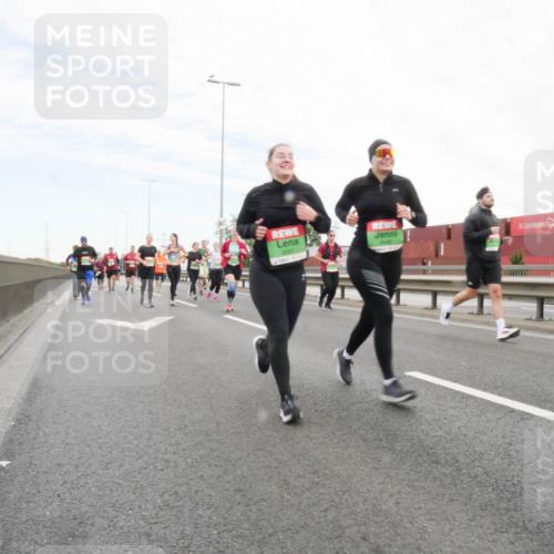03.10.2025 - Köhlbrandbrückenlauf Matties Gatica Varas http://msf.ph/oto/9173526 03.10.2025 15:27:41 Position 3  meine-sportfotos.de