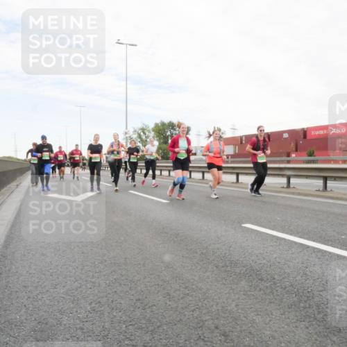 03.10.2025 - Köhlbrandbrückenlauf Matties Gatica Varas http://msf.ph/oto/9173529 03.10.2025 15:27:42 Position 3  meine-sportfotos.de