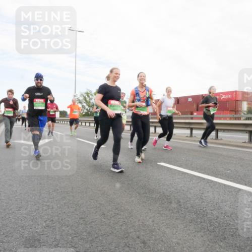 03.10.2025 - Köhlbrandbrückenlauf Matties Gatica Varas http://msf.ph/oto/9173534 03.10.2025 15:27:45 Position 3  meine-sportfotos.de