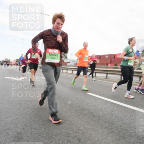 03.10.2025 - Köhlbrandbrückenlauf Matties Gatica Varas http://msf.ph/oto/9173539 03.10.2025 15:27:47 Position 3 8686 meine-sportfotos.de