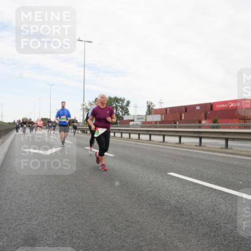 03.10.2025 - Köhlbrandbrückenlauf Matties Gatica Varas http://msf.ph/oto/9173542 03.10.2025 15:27:49 Position 3 1111 meine-sportfotos.de