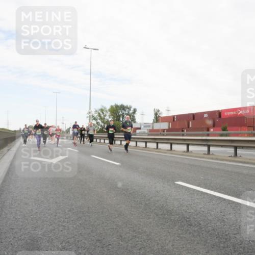 03.10.2025 - Köhlbrandbrückenlauf Matties Gatica Varas http://msf.ph/oto/9173551 03.10.2025 15:27:54 Position 3  meine-sportfotos.de