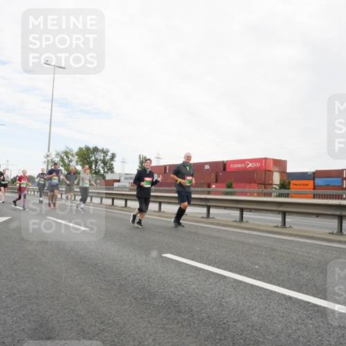 03.10.2025 - Köhlbrandbrückenlauf Matties Gatica Varas http://msf.ph/oto/9173555 03.10.2025 15:27:56 Position 3  meine-sportfotos.de