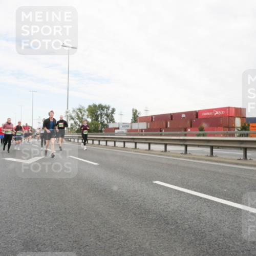 03.10.2025 - Köhlbrandbrückenlauf Matties Gatica Varas http://msf.ph/oto/9173573 03.10.2025 15:28:04 Position 3  meine-sportfotos.de