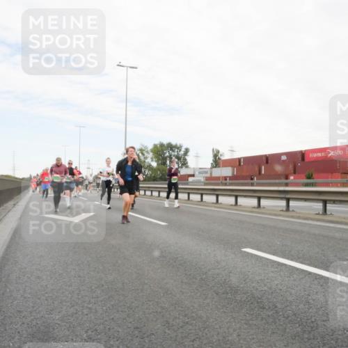 03.10.2025 - Köhlbrandbrückenlauf Matties Gatica Varas http://msf.ph/oto/9173575 03.10.2025 15:28:05 Position 3  meine-sportfotos.de