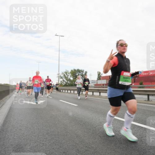 03.10.2025 - Köhlbrandbrückenlauf Matties Gatica Varas http://msf.ph/oto/9173583 03.10.2025 15:28:09 Position 3  meine-sportfotos.de