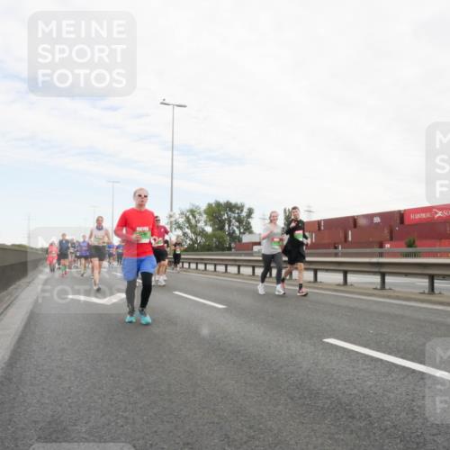 03.10.2025 - Köhlbrandbrückenlauf Matties Gatica Varas http://msf.ph/oto/9173585 03.10.2025 15:28:10 Position 3  meine-sportfotos.de