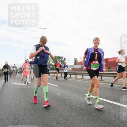 03.10.2025 - Köhlbrandbrückenlauf Matties Gatica Varas http://msf.ph/oto/9173599 03.10.2025 15:28:17 Position 3  meine-sportfotos.de