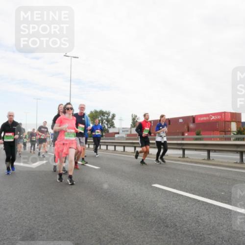 03.10.2025 - Köhlbrandbrückenlauf Matties Gatica Varas http://msf.ph/oto/9173602 03.10.2025 15:28:18 Position 3  meine-sportfotos.de
